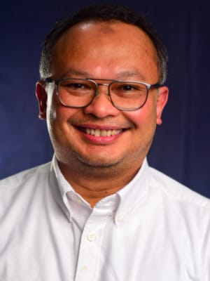 dr. Eko F. Karim, Sp.M(K)